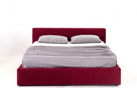 Minimalistiško stiliaus miegamojo lova SALVADOR